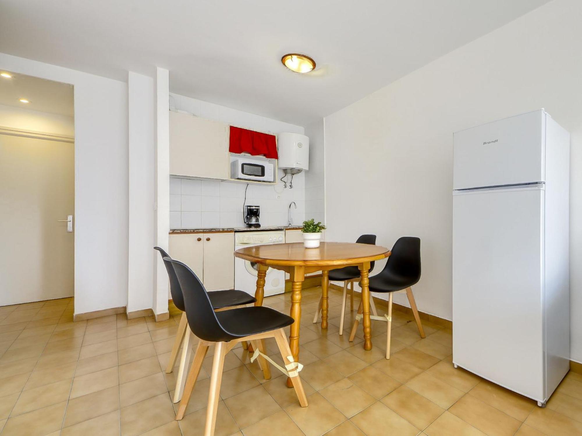 Apartment Mismar-5 By Interhome Росес Екстериор снимка